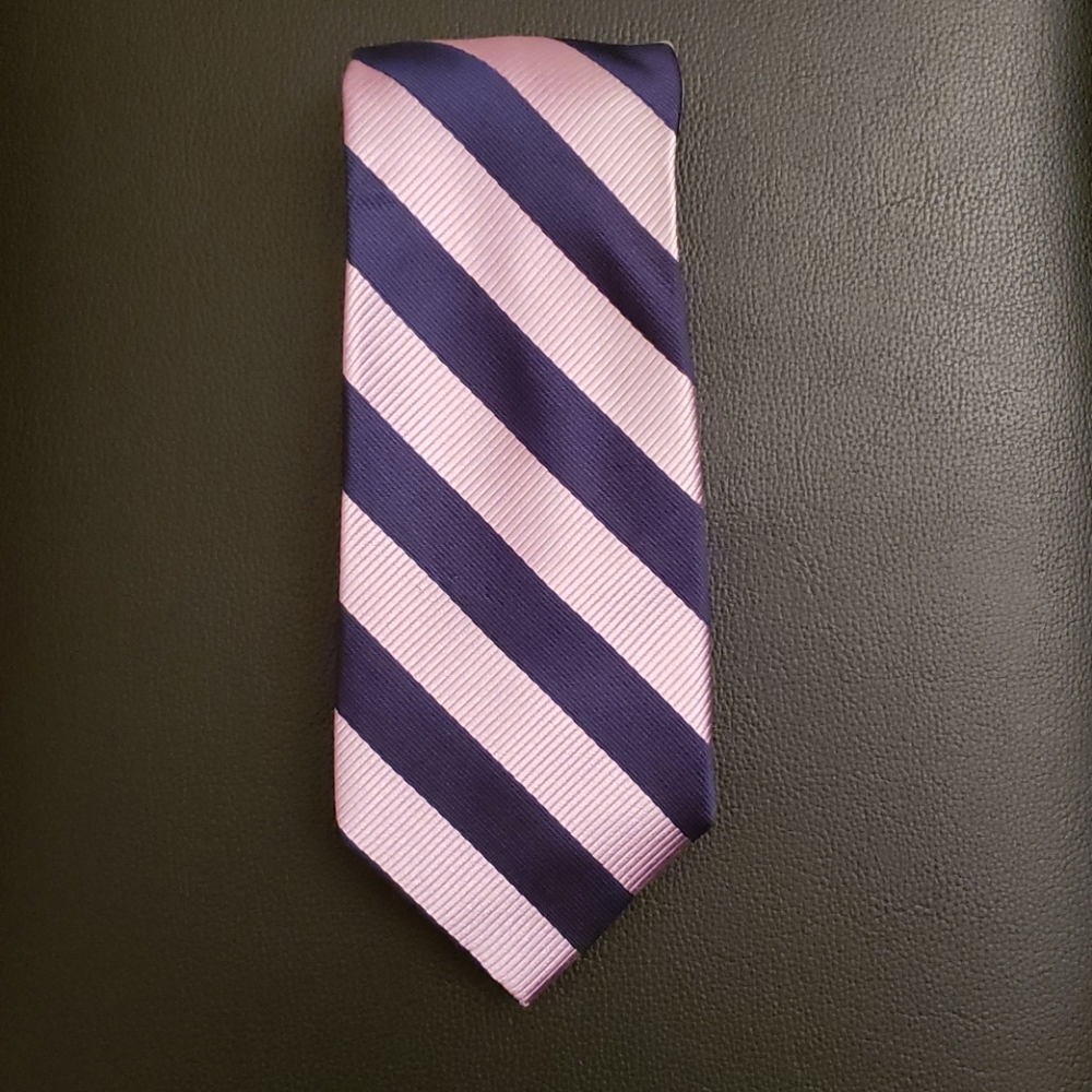 🆕️ Jos. A. Bank Tie - Picture 2 of 7